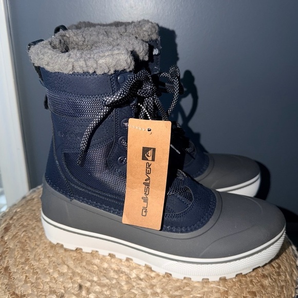 Quiksilver Other - Quiksilver Snow Boots 200G 3M Thinsulate